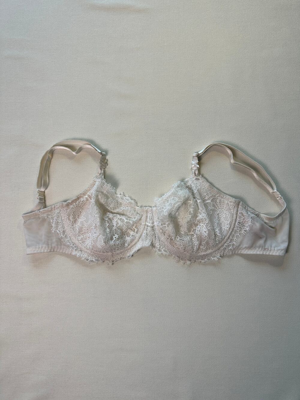 Victoria's Secret Dream Angels Ivory Lace Unlined Demi Balconette Bra 36DD